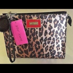 Betsy Johnson Clutch (Missing zipper attachment)